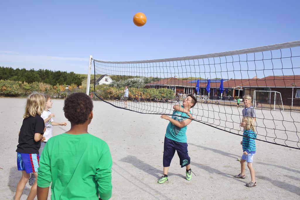 Sier Aan Zee Hostel Hollum  Bagian luar foto