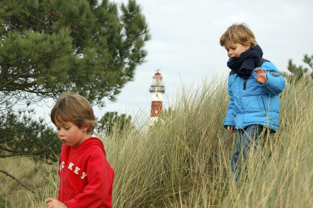 Sier Aan Zee Hostel Hollum  Bagian luar foto