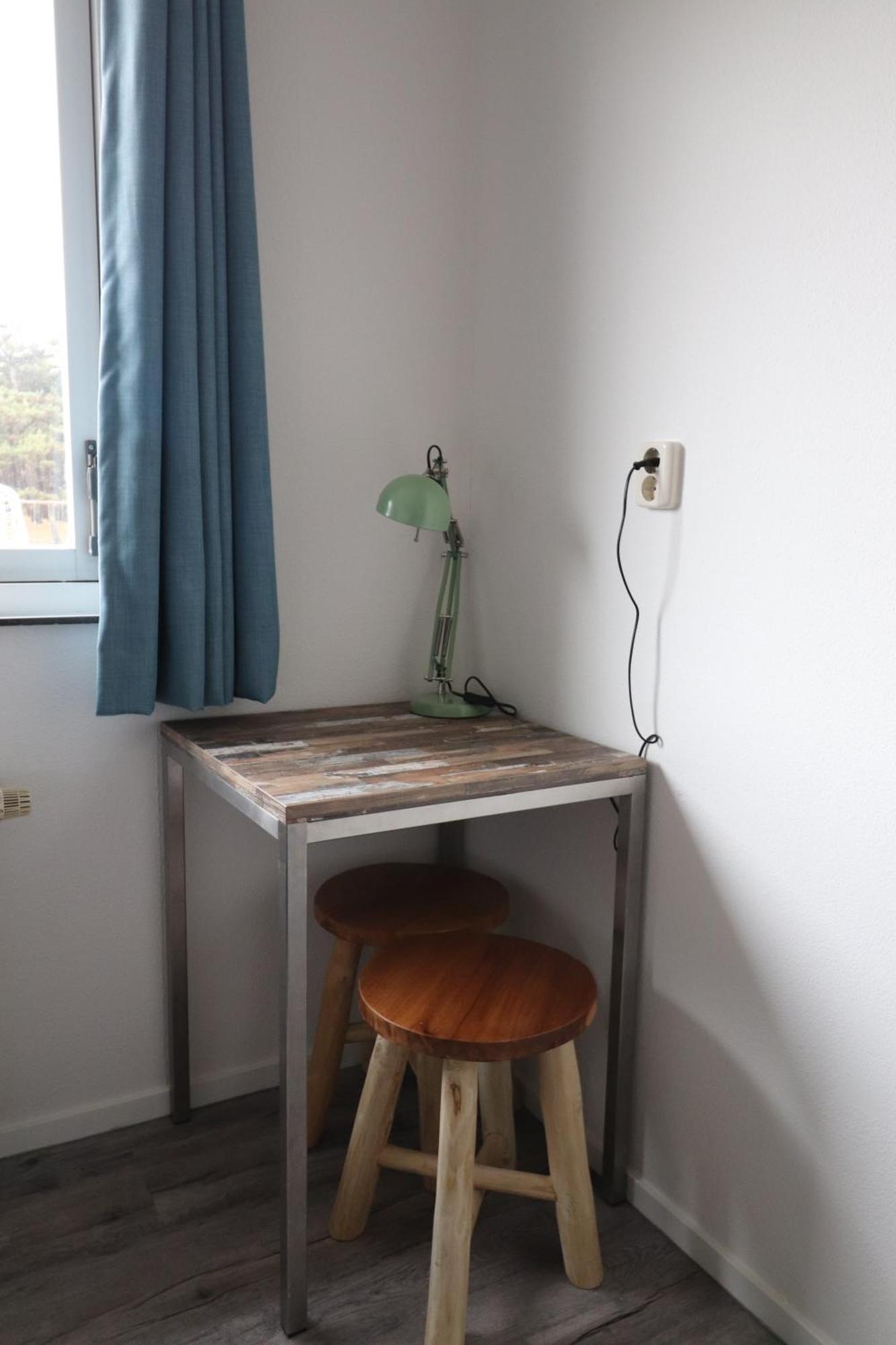 Sier Aan Zee Hostel Hollum  Bagian luar foto